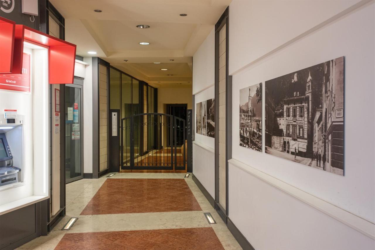 Appartement Attico La Rocca à Riva del Garda Extérieur photo